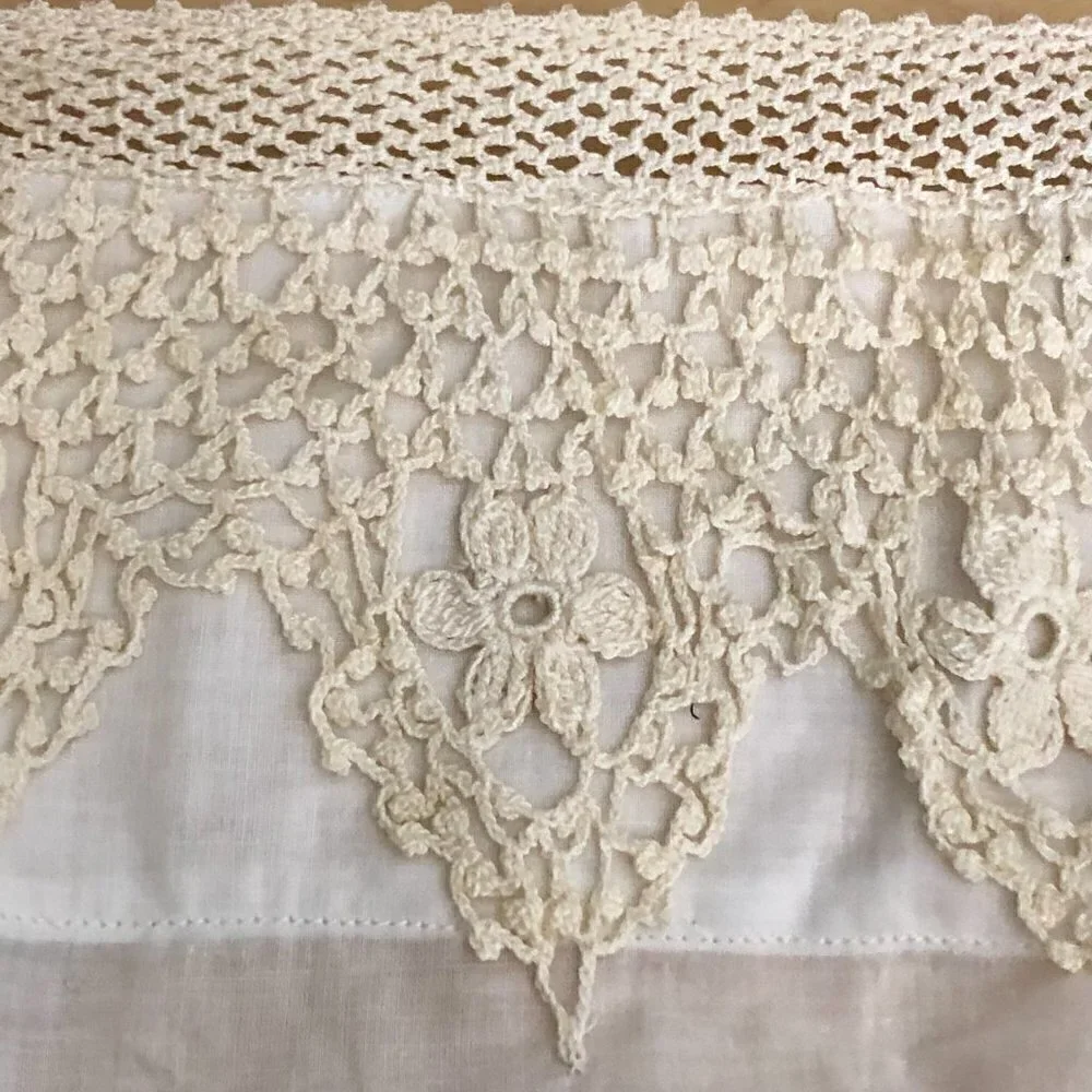 Gorgeous Cottagecore Romantic Handcrafted Linen & Crocheted Lace Ivory Apron